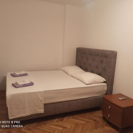 Apartments Zo Makarska Bilik gambar