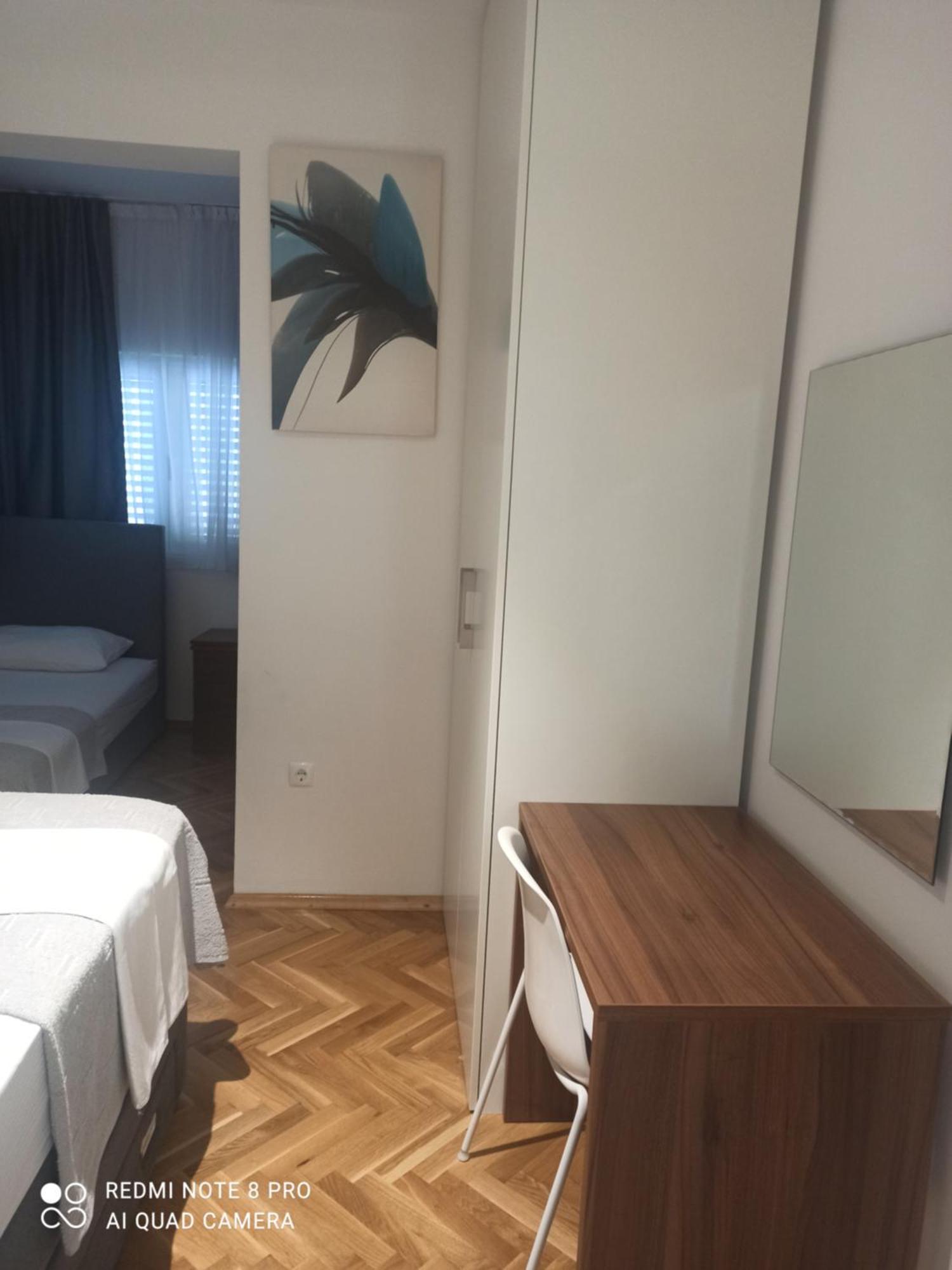Apartments Zo Makarska Bilik gambar