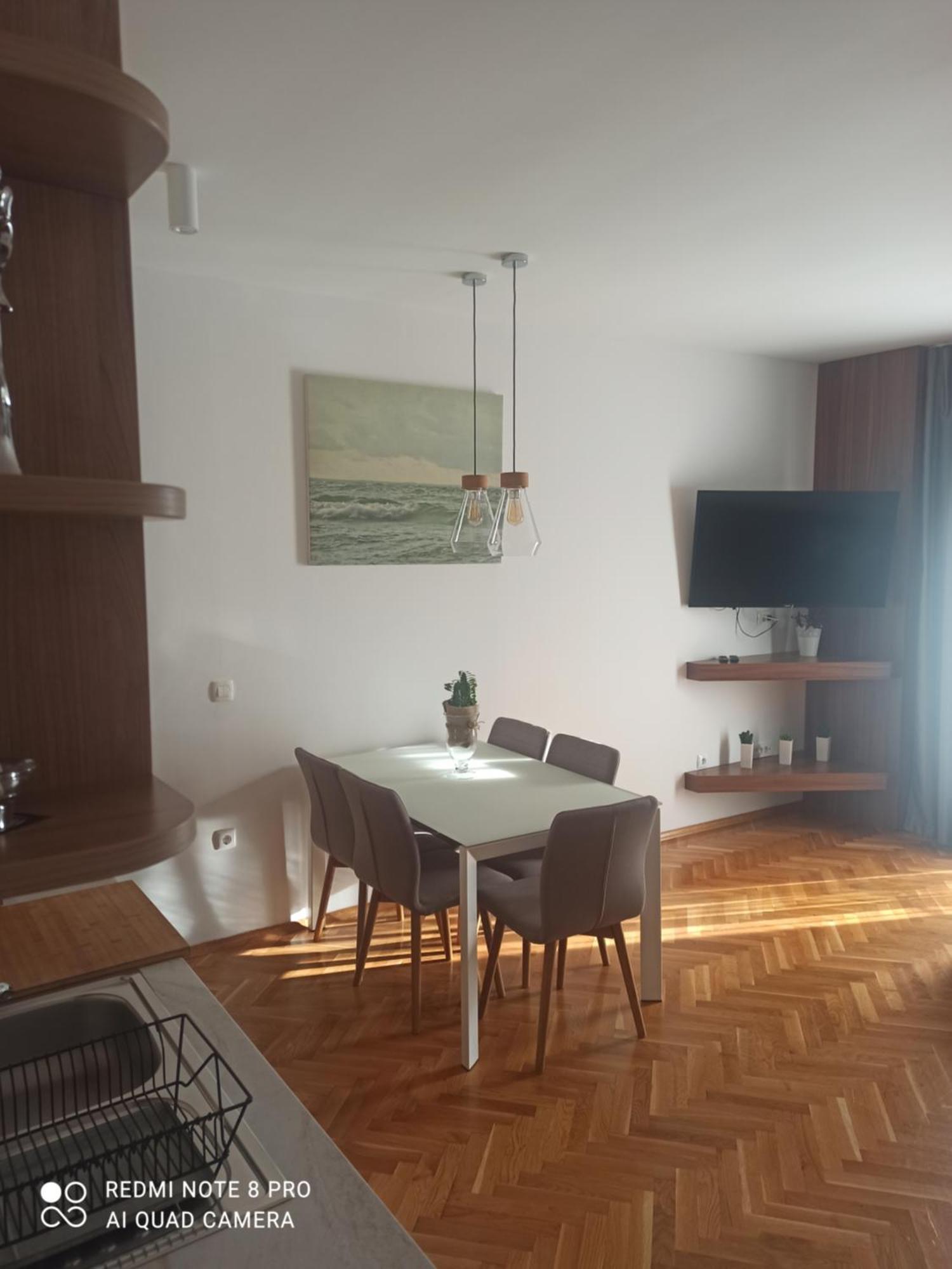 Apartments Zo Makarska Bilik gambar